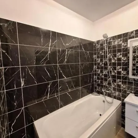 Romana Grand
